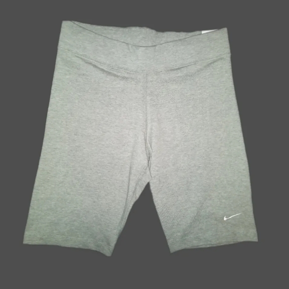 Nike Bike Shorts - Picture 1 of 3